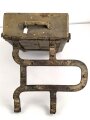 Wehrmacht Motorrad Packtasche mit Halterung. Originallack, ungereinigt