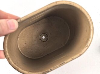 Wehrmacht, Behälter für Anlasskraftstoff. Originallack, ungereinigtes Stück