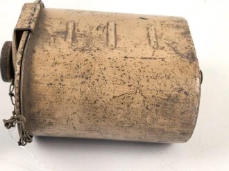 Wehrmacht, Behälter für Anlasskraftstoff. Originallack, ungereinigtes Stück