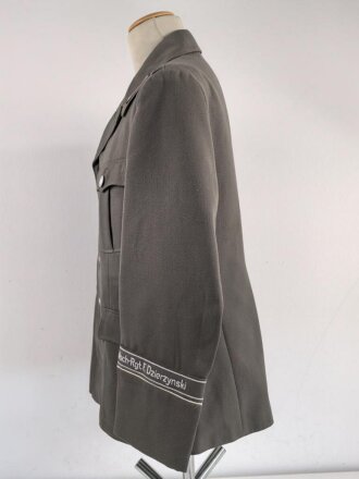 DDR, Uniformjacke und Hose eines Angehörigen im Wachregiment „Feliks Dzierzynski“ Die Jaxcke datiert 1975, guter Gesamtzustand