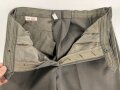 DDR, Uniformjacke und Hose eines Angehörigen im Wachregiment „Feliks Dzierzynski“ Die Jaxcke datiert 1975, guter Gesamtzustand