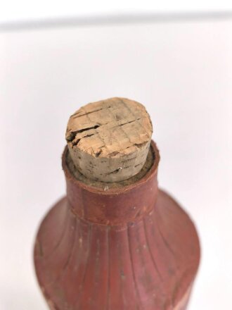 "Motoren- Oel der Wehrmacht" Leere Flasche der Firma "WIFO" Ungereinigt