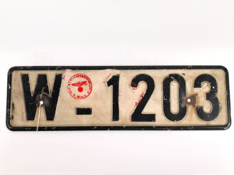 Nummernschild für KFZ, Originallack, Stempel des "Polizeipräsident der Stadt Wien ?"