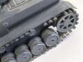 Panzer Kampfwagen IV . Übungs- und Erkennungsmodell der Wehrmacht. Originallack, leicht beschädigt, Gesamtlänge 50cm.