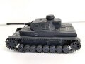 Panzer Kampfwagen IV . Übungs- und Erkennungsmodell der Wehrmacht. Originallack, leicht beschädigt, Gesamtlänge 50cm.