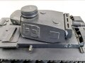 Panzer Kampfwagen III . Übungs- und Erkennungsmodell der Wehrmacht. Originallack, leicht beschädigt, Gesamtlänge 50cm.