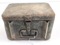 Kasten für " 24 Wgr. Patronen für Leuchtpistole" Originallack, ungereinigt,  für Fahrzeuge der Wehrmacht