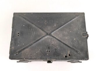 Staukasten für ein Fahrzeug oder Geschütz der Wehrmacht. Maße  25 x 30 x 20cm