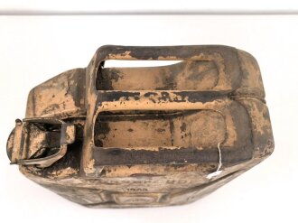 20 Liter Wasser Kanister Wehrmacht datiert 1943. Originallack, ungereinigtes Stück . Vollständig leer, riecht aber nach Treibstoff. KEIN VERSAND NACH ÜBERSEE