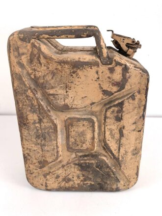 20 Liter Wasser Kanister Wehrmacht datiert 1943. Originallack, ungereinigtes Stück . Vollständig leer, riecht aber nach Treibstoff. KEIN VERSAND NACH ÜBERSEE