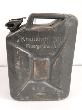 20 Liter Kraftstoff Kanister Wehrmacht. Hersteller " SANDRIK" Vollständig leer. Originallack, ungereinigt. KEIN VERSAND NACH ÜBERSEE