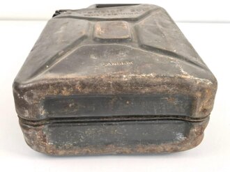 20 Liter Kraftstoff Kanister Wehrmacht. Hersteller " SANDRIK" Vollständig leer. Originallack, ungereinigt. KEIN VERSAND NACH ÜBERSEE