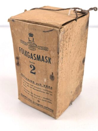 Schweden, leerer Pappbehälter zur Volksgasmaske Typ 21, datiert 1940