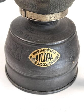 Schweden, Gasmaske Typ4 datiert 1941 Maskenkörper angetrocknet, mit Filter datiert 1943
