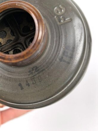 Gasmaskenfilter "Filtereinsatz 42" Wehrmacht .  Datiert 1942