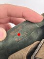 Gasmaske Modell 1938 Wehrmacht. Maskenkörper grün, datiert 1941. Gummi weich. Ungereinigtes Stück