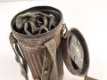 Gasmaske mit Filter in " Bereitschaftsbüchse" Modell 1938 Wehrmacht. Ungereingt