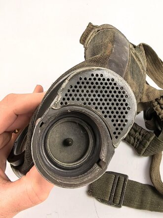 Gasmaske Modell 1930 Wehrmacht. Datiert 1942. Mit Filtereinsatz 37R, dieser datiert 1941