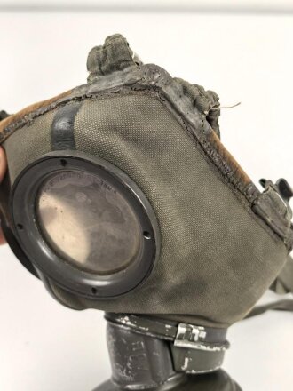 Gasmaske Modell 1930 Wehrmacht. Undatiert , mit...