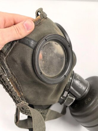 Gasmaske Modell 1930 Wehrmacht. Undatiert , mit Filtereinsatz 37, dieser datiert 1940