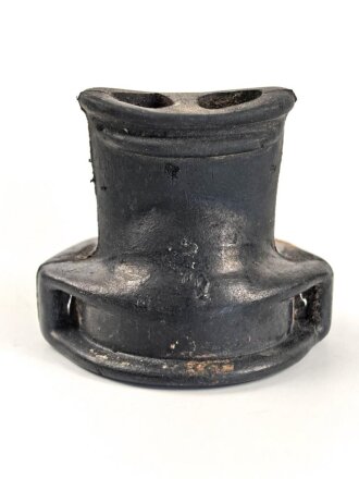 Mundstück für Gasmaskenfilter Wehrmacht, spätes Stück, wird direkt auf den Gasmaskenfilter aufgeschraubt. Selten, Gummi angetrocknet