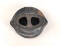 Mundstück für Gasmaskenfilter Wehrmacht, spätes Stück, wird direkt auf den Gasmaskenfilter aufgeschraubt. Selten, Gummi angetrocknet