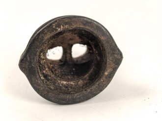 Mundstück für Gasmaskenfilter Wehrmacht, spätes Stück, wird direkt auf den Gasmaskenfilter aufgeschraubt. Selten, Gummi angetrocknet, ungereinigt