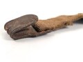 Kurzer Riemen für die Gasmaskendose der Wehrmacht