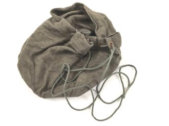 Transporthülle für den Filter zur Pferdegasmaske 41 der Wehrmacht.