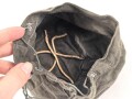 Transporthülle für den Filter zur Pferdegasmaske 41 der Wehrmacht.