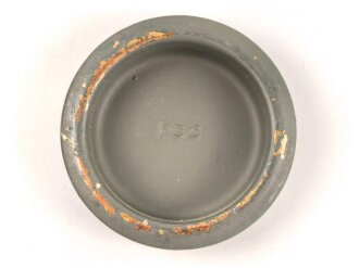 Unterer Deckel für den Gasmaskenfilter Wehrmacht und...