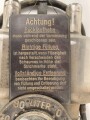 Schwere Abfülleinrichtung für Kraftstoff ? Letzte Eichung 1945. Gesamte Höhe etwa 75cm, wiegt unverpackt 31 kg, Versand nur auf Palette möglich.