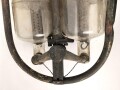 Schwere Abfülleinrichtung für Kraftstoff ? Letzte Eichung 1945. Gesamte Höhe etwa 75cm, wiegt unverpackt 31 kg, Versand nur auf Palette möglich.
