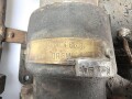 Schwere Abfülleinrichtung für Kraftstoff ? Letzte Eichung 1945. Gesamte Höhe etwa 75cm, wiegt unverpackt 31 kg, Versand nur auf Palette möglich.