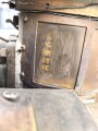 Schwere Abfülleinrichtung für Kraftstoff ? Letzte Eichung 1945. Gesamte Höhe etwa 75cm, wiegt unverpackt 31 kg, Versand nur auf Palette möglich.