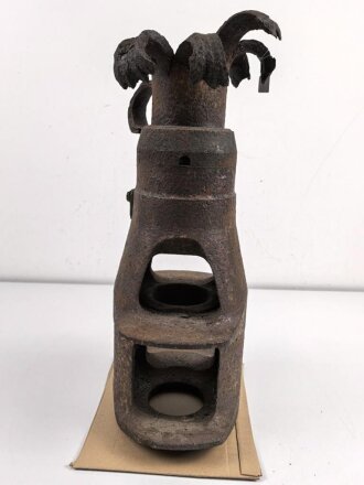 Mündungsbremse / Feuerdämpfer 7,5cm Wehrmacht. Ungereinigtes Stück , Wiegt unverpackt etwa 41 kg, Versand nur auf Palette möglich, KEIN VERSAND NACH ÜBERSEE