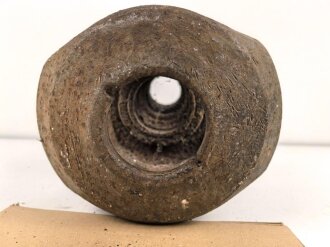 Mündungsbremse / Feuerdämpfer 7,5cm Wehrmacht.Ungereinigtes Stück,  Wiegt unverpackt etwa 41 kg, Versand nur auf Palette möglich, KEIN VERSAND NACH ÜBERSEE