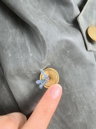 Moderner " Kradmantel" aus weichem Gummi, im Schnitt ähnlich dem Modell der Wehrmacht. Guter Zustand