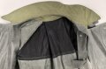 Moderner " Kradmantel" aus weichem Gummi, im Schnitt ähnlich dem Modell der Wehrmacht. Guter Zustand