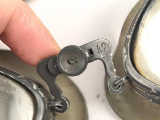 Kradmelderbrille Wehrmacht, Gummi weich, Band elastisch. Datiert 1942, guter Gesamtzustand