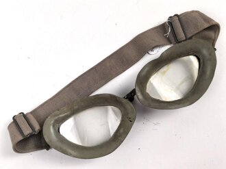 Kradmelderbrille Wehrmacht, Gummi weich, Band elastisch. Datiert 1942, guter Gesamtzustand