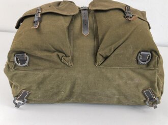 Rucksack Wehrmacht, leicht getragenes Stück mit Reichsbetriebsnummer, datiert 1944
