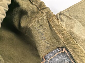 Rucksack Wehrmacht, leicht getragenes Stück mit massiven Trageriemen, einer davon stark geknickt und angebrochen
