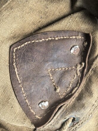 Rucksack Wehrmacht, getragenes Stück , datiert 1942. Ungewöhnliche Ausführung