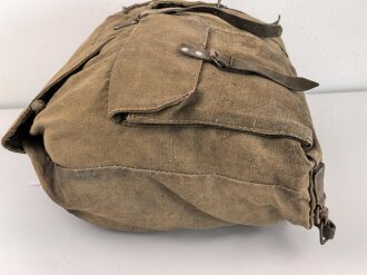 Rucksack Wehrmacht, getragenes Stück , datiert 1942. Ungewöhnliche Ausführung