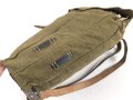 Rucksack für Angehörige der Artillerie in der Wehrmacht, wohl ungetragenes Stück,  mit Reichsbetriebsnummer