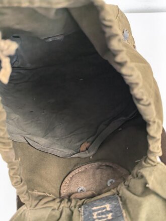 Rucksack für Angehörige der Artillerie in der Wehrmacht, getragenes Stück,  datiert 1944