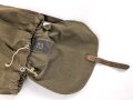 Rucksack für Angehörige der Artillerie in der Wehrmacht, getragenes Stück,  datiert 1944