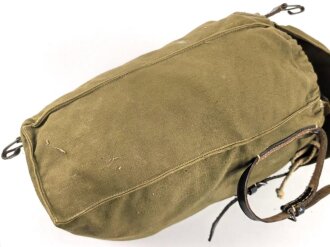 Rucksack für Angehörige der Artillerie in der Wehrmacht, getragenes Stück,  datiert 1944
