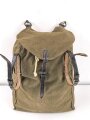 Rucksack für Angehörige der Artillerie in der Wehrmacht, getragenes Stück,  datiert 1944